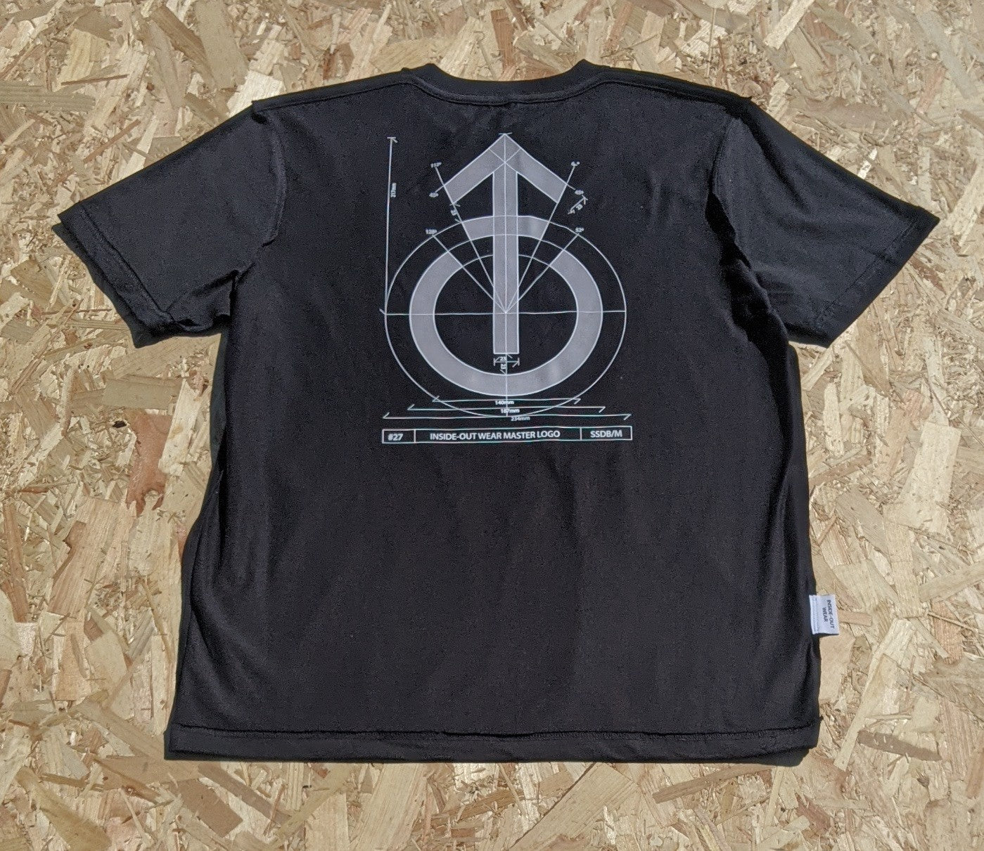 INSIDE-OUT WEAR MASTER LOGO