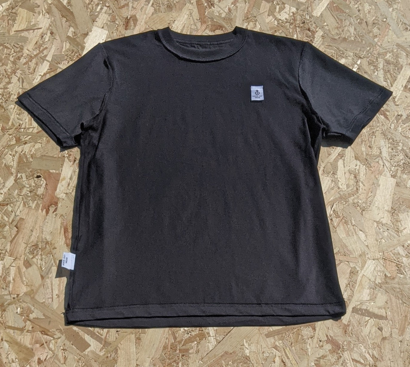 BLACK INSIDE-OUT WEAR UNISEX  T SHIRT WITH TAG LOGO
