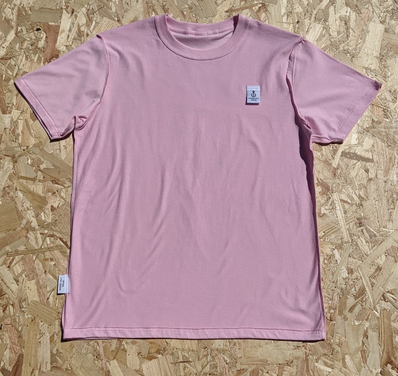 PINK INSIDE-OUT  WEAR  UNISEX T SHIRT WITH TAG LOGO