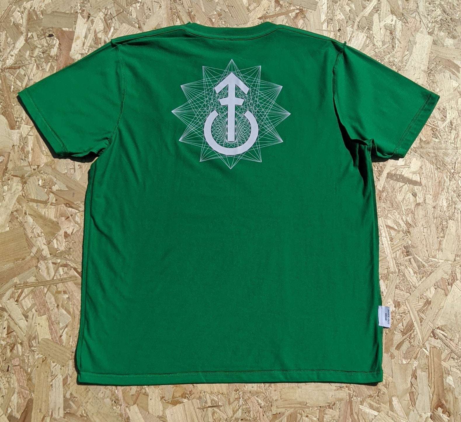 INSIDE-OUT WEAR PINBOARD LOGO